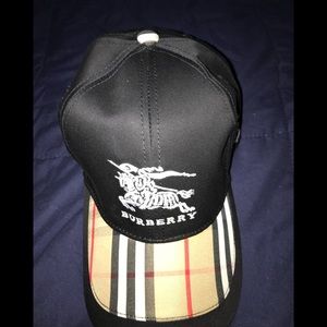 Burberry baseball cap adjustable black